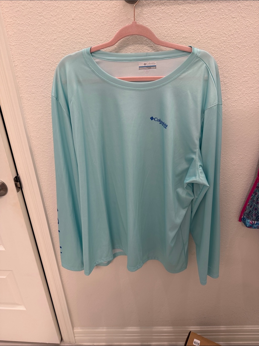 Columbia Women’s Aqua Blue Long-Sleeve Swim Coverup